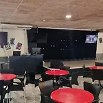 Apartamento Con Piscina En Salou