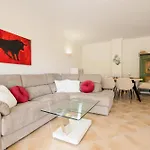 2 Bedroom Apartment Next To The Beach In Elviria, Marbella