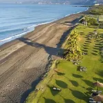 Spacious Holiday Home in Motril near Seabeach