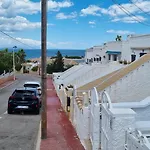 Cozy And Sunny Two Bedroom Apartment La Mata Beach