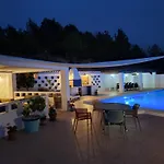 Casa Alta - Exclusive Large Luxury Private Villa, Large Pool, Amazing Views, On The Edge Of The Village And Next To Natural Park