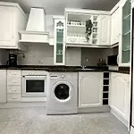 Apartamentos La Arena