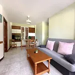 Apartamentos La Arena