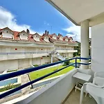 Apartamentos La Arena