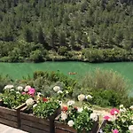 Hostal Avenjucar