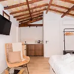 Pizarro Suites