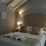 Apartamentos El Llanin