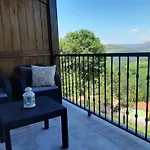 Apartamentos El Llanin