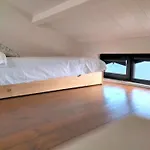 Vila Marina. Casa Marinera Con Terraza Sobre El Mar En Caion