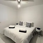 Sapphire Apartment