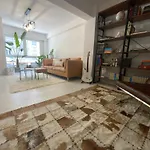 Piso Moderno Y Centrico Dos Salones