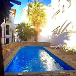 Vut Bajo Castillo