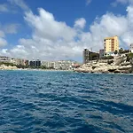 Bolnou Vistas Al Azul