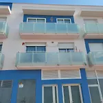 Nina\'S Blue Pool & Beach