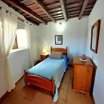 Simón