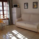 Cozy Apartment In Orihuela Costa With Kitchen