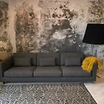 Apartaments Turistics Cardona, Magi