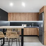 Apartamentos Torre Del Reloj