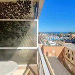 Pyr Beach And Pool Studio II