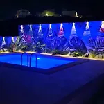 Chalet Edy Con Piscina