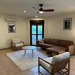 Paraiso De La Luz 7 Bedrooms, Swimming Pool & 4 Bathrooms