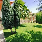 Casa Rural Las Cuatro Flores
