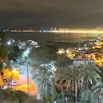 Royal Beach - Appartment With Sea View & Terrace