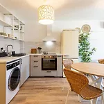 Maior 5 Apartamentos
