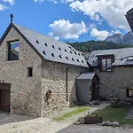 Nornore: Una Casa Especial En La Montana