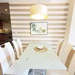 Luminoso Apartamento A 10 Minutos Del Centro