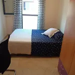 Comparte Mi Piso Preciosa Habitacion