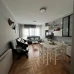 La De Mondi