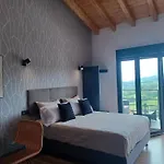Apartamentos El Llanin