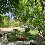 La Huerta Del Castillo Con Su Caz De Agua - Enjoy Life & Relax