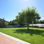 Galihost - Casa Con Jardin En Cambados