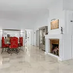 Beautiful 3 Bedroom Villa In Marbella