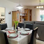 Casa Ozcoidi, Acogedor Alojamiento Con Jardin Y Piscina En El Centro De Navarra