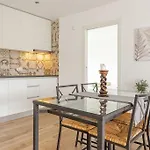 Apartamento en complejo residencial con piscina
