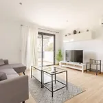 Apartamento en complejo residencial con piscina