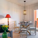 Luxury Singular Apartments Orange