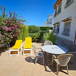Mira Rosa Segaria - Els Poblets - 3 Double Bedroom