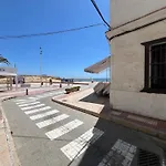 En El Paseo Maritimo, A Escasos Metros Del Mar