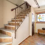 Casa Con Patio Y Terraza En Barrio Historico De La Villa, Junto Al Adarve