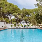 Apartamentos Es Pujols - Emar Hotels