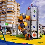Beachfront Apartment Madrid 709