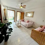 Apartamentos Rosi - 5-10 Minute Walk To La Zenia Beach, Beach Bar, Cliff Walk, Shops, Paddys Point, Cabo Roig - Free Fast Fibre Optic Broadband - No Deposit Required