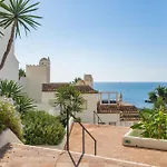 Cosy Apartment With Direct Access To The Sea