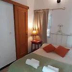 Rocio Rooms