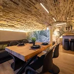 La Bodega De Casa La Esencia