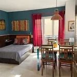 Chic & Practical Studio, 5 Min To Center & Beach